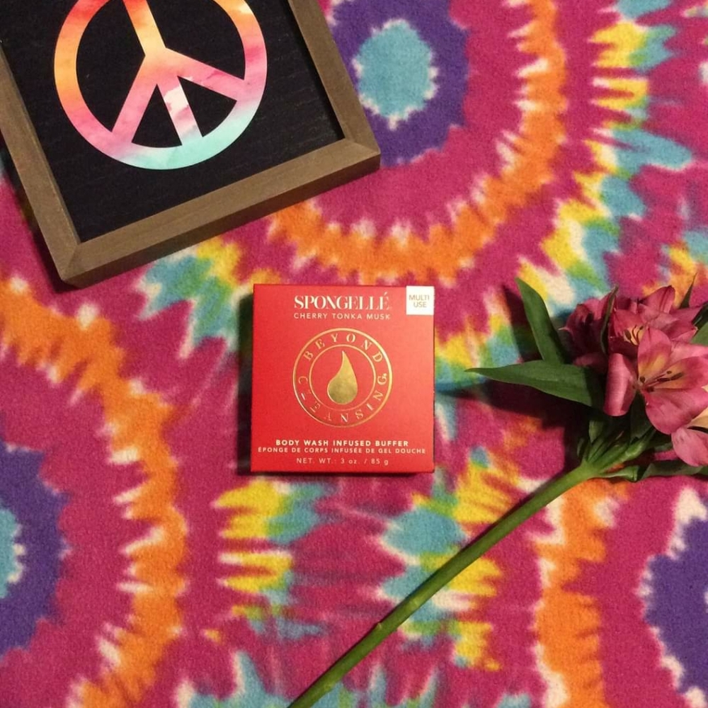 Spongelle body buffer in Cherry Tusk Musk